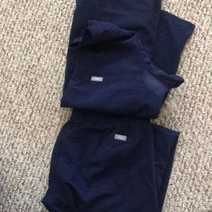 Size small navy figs set